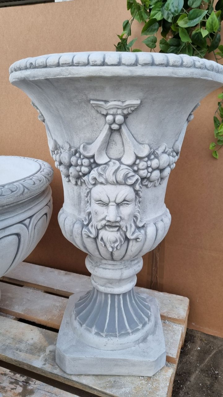 -Amphore- Vase mit Ornamenten- antik grau-