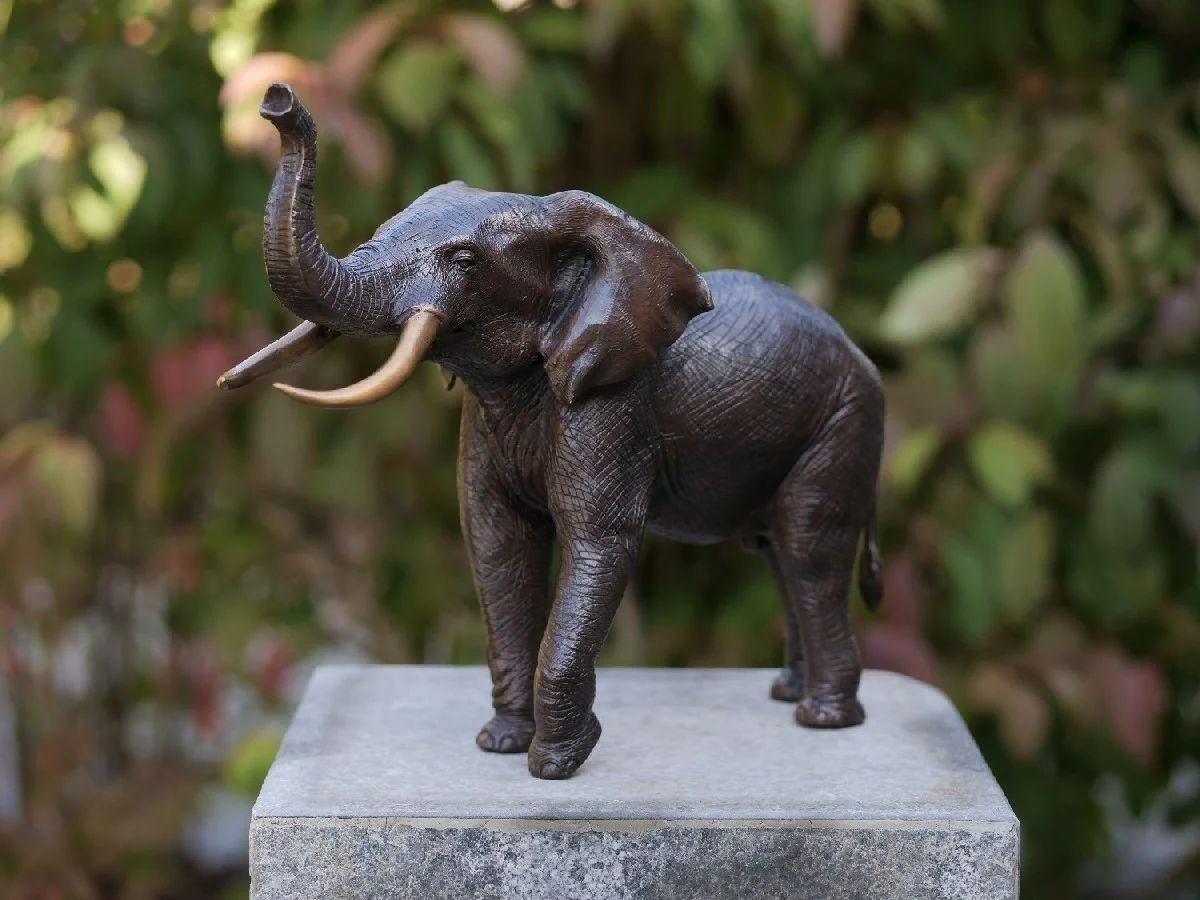 -Bronzefigur Elefant- klein-