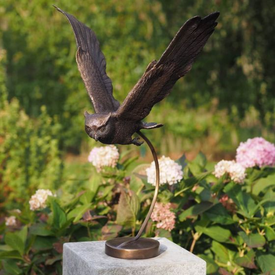 -Bronzefigur fliegende Eule 2-