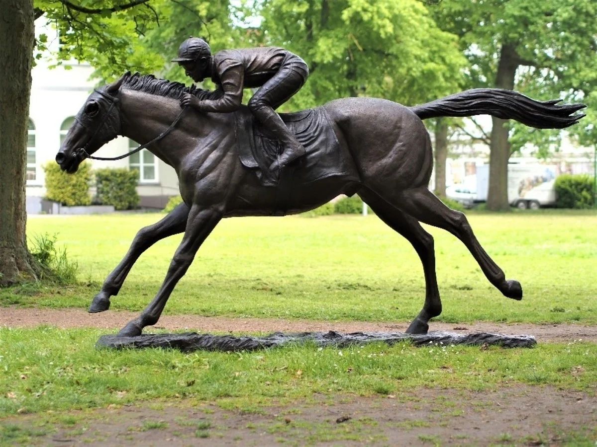 -Bronzefigur Reiter auf Pferd-