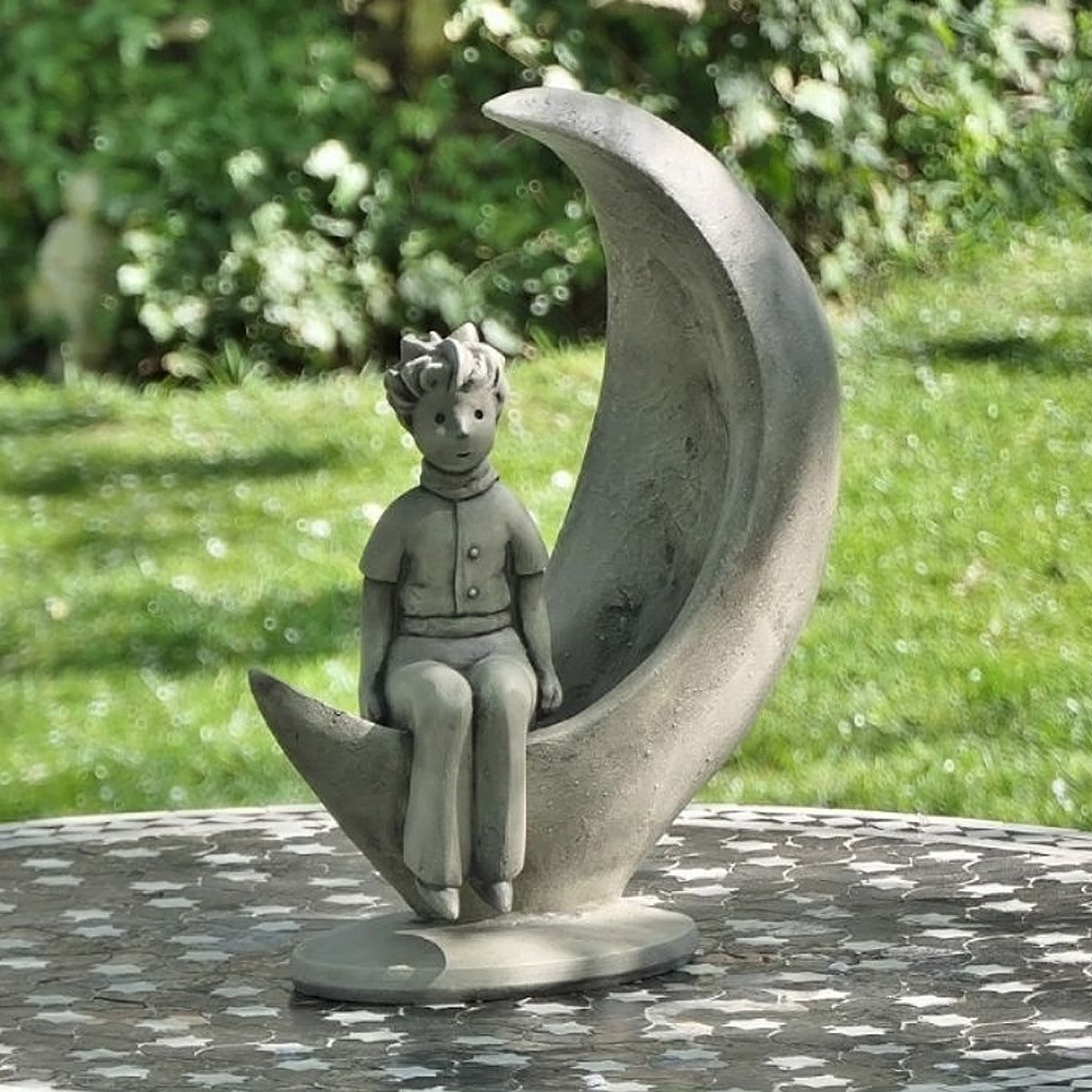 -Gartenfigur -Der kleine Prinz im Mond- (c)Antoine de Saint-Exupery - Original -