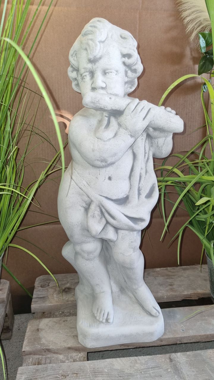 -Gartenfigur- Putte- Junge mit Blockflöte- antik grau-