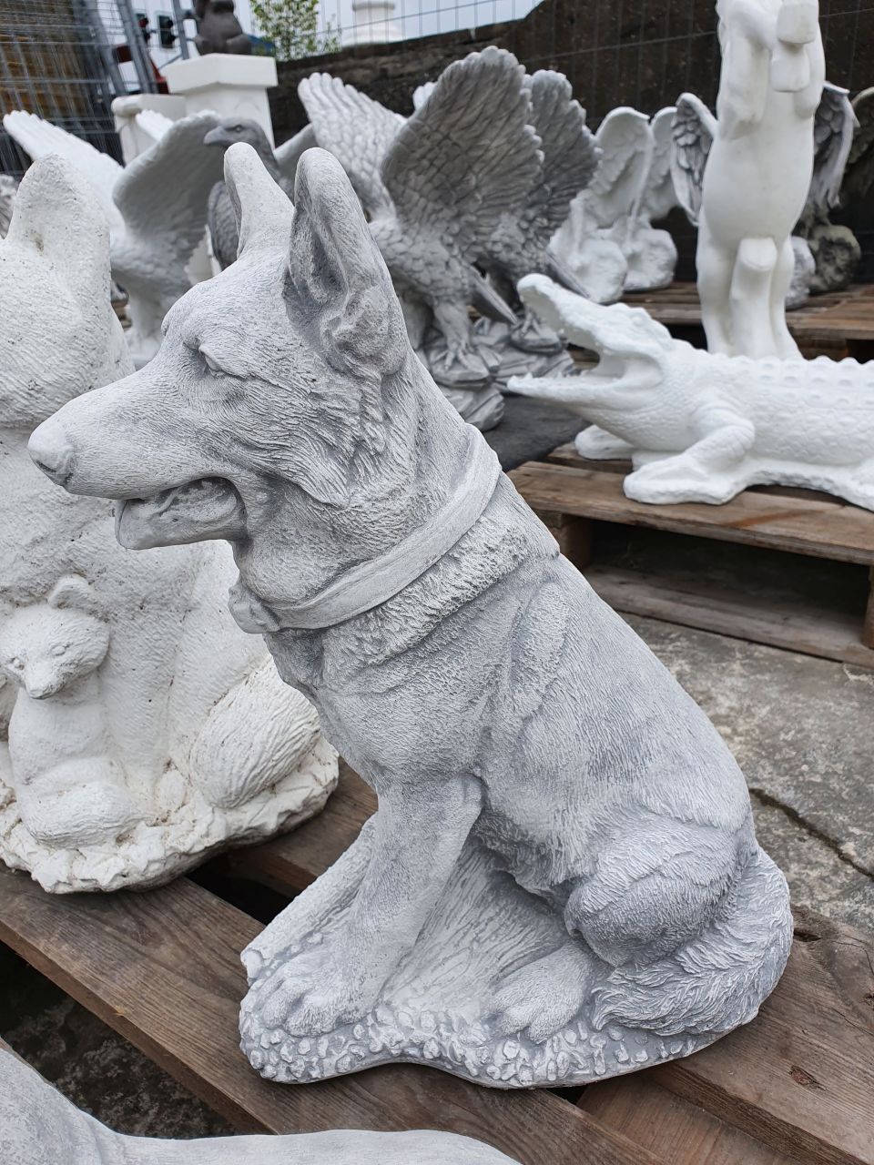 -Gartenfigur Schäferhund klein- verschiedene Farben- unter Statuen/Skulpturen Tiere Hunde