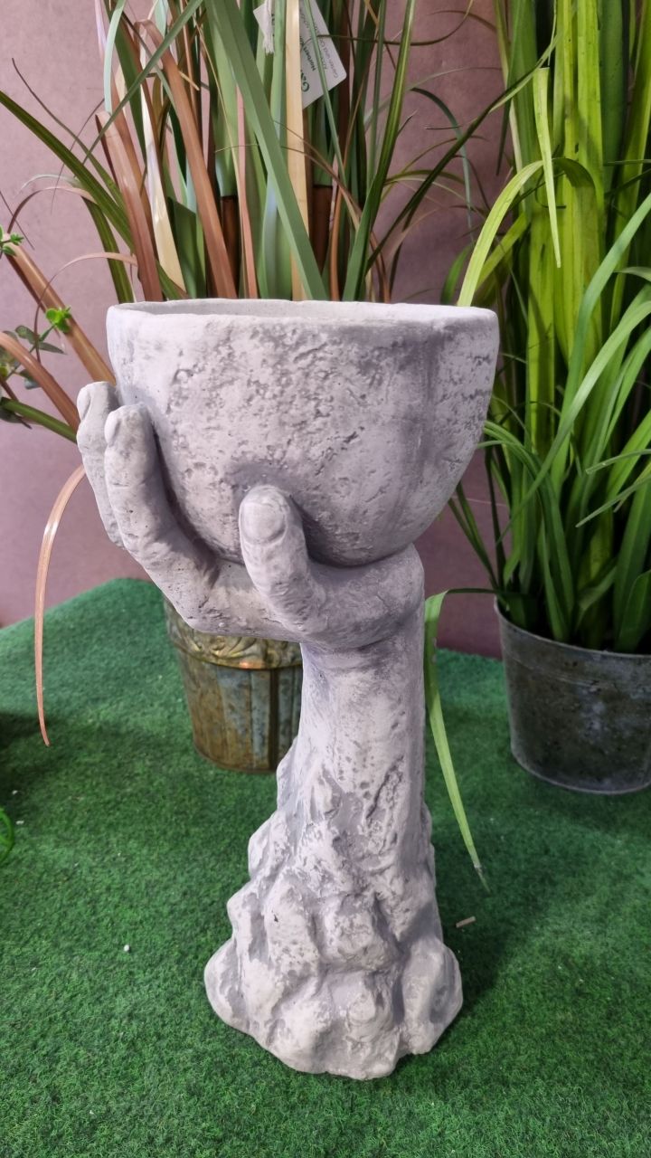 -Pflanzgefäss- Skulptur -Der Kelch- verschiedene Grössen- antik grau- unter Rund um den Garten Pflanzgefäße