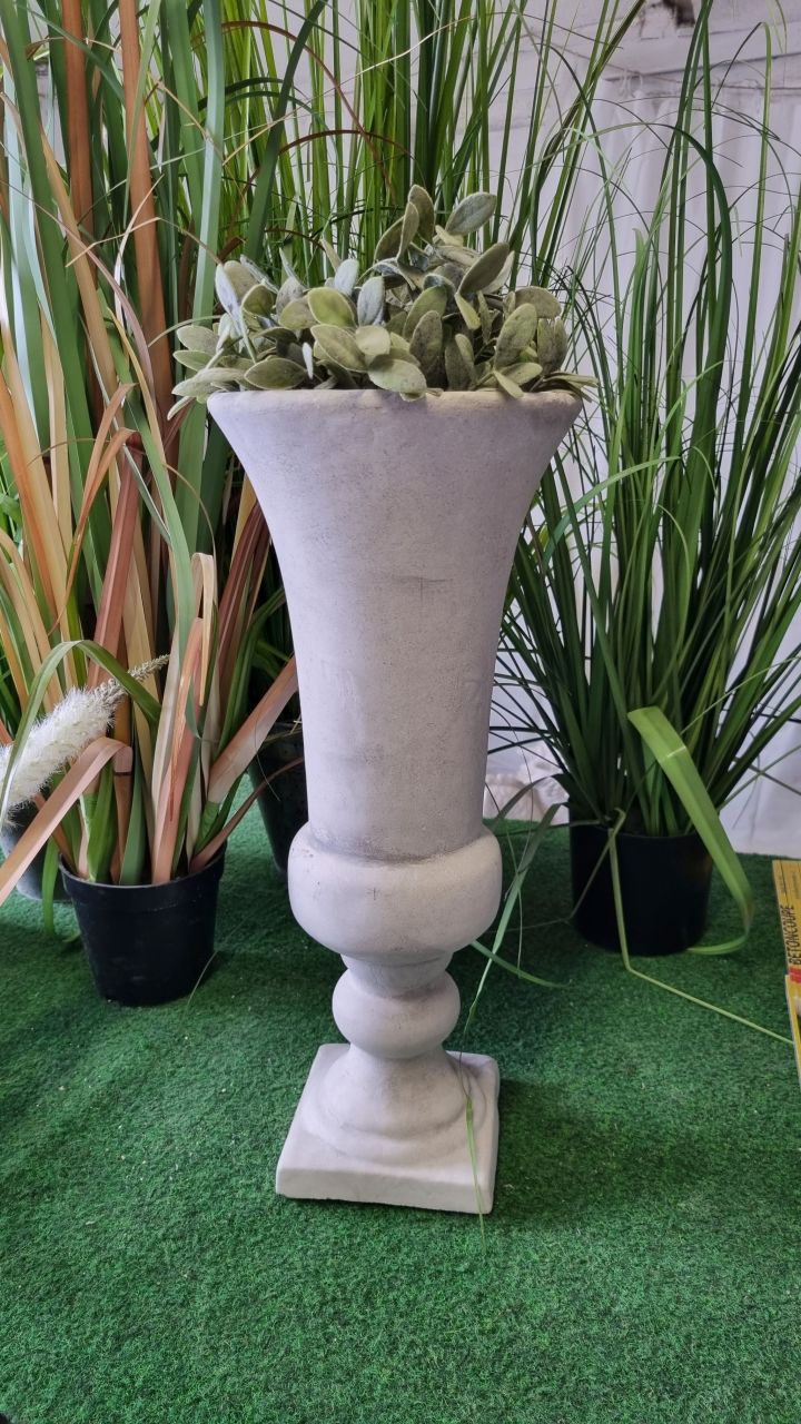 -Vase -Der Kelch- verschiedene Farben- unter Rund um den Garten Pflanzgefäße