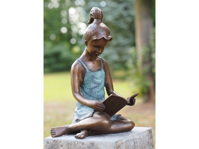 Bronzefigur Lesendes Mdchen gross