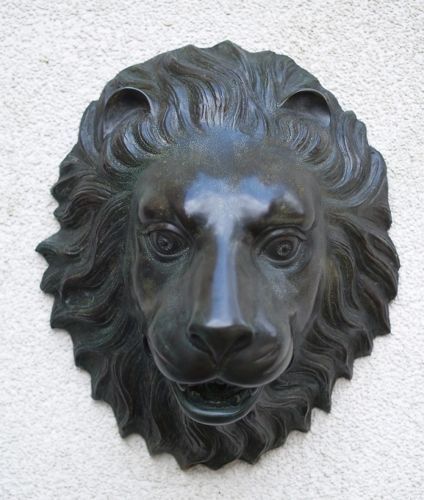 Bronzefigur Lwenkopf als Wasserspiel