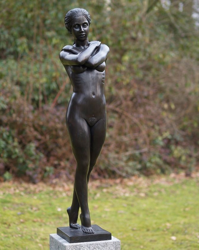 Bronzefigur Stehender Frauenakt unter Bronze und Metall Figuren