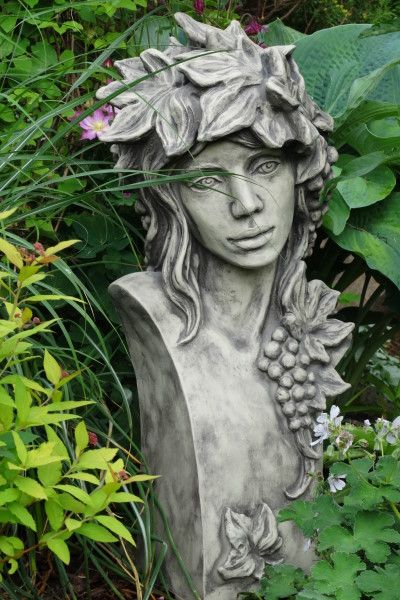 Gartenfigur Büste Moderne Romantik HERBST- Steinguss - Original von Vidroflor
