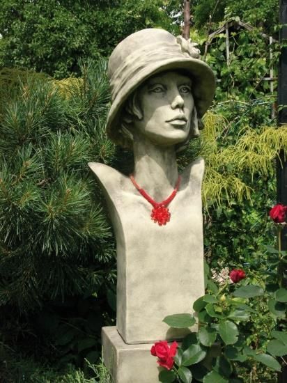 Gartenfigur Büste Moderne Romantik SISALA- Steinguss - Original von Vidroflor
