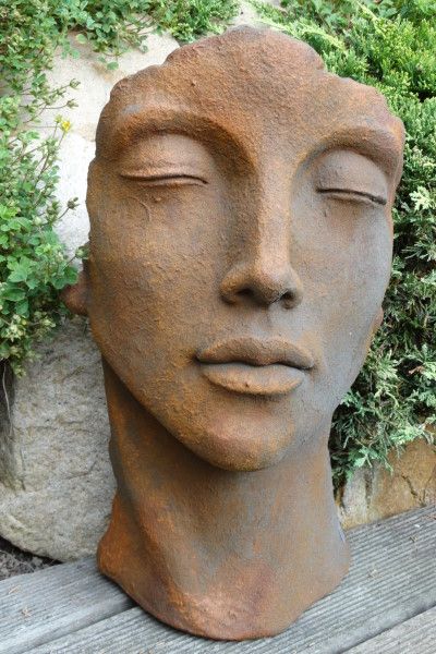 Gartenfigur Gesicht FRAU- Steinguss- Edition Oxid- klein - Original von Vid-