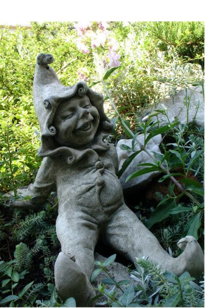 Gartenfigur JIMMY (c) by Fiona Scott- Steinguss - Original von Vidroflor