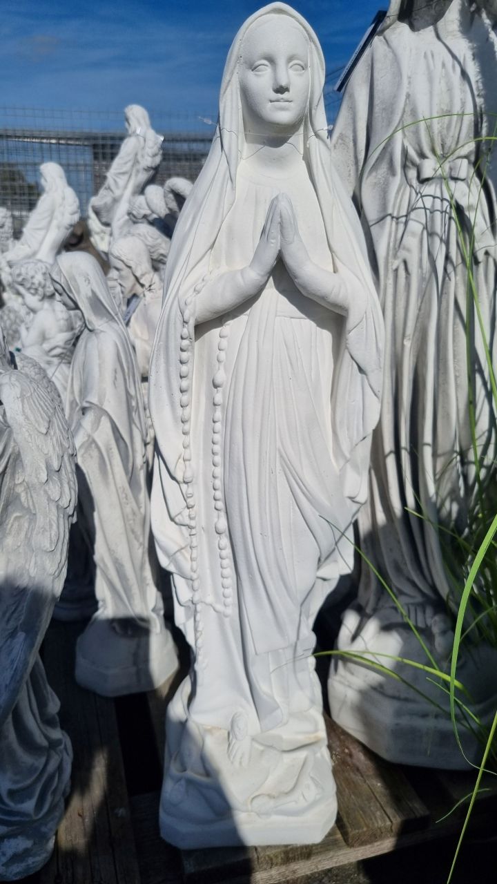 Gartenfigur Madonna Mutter Gottes mit Rosenkranz