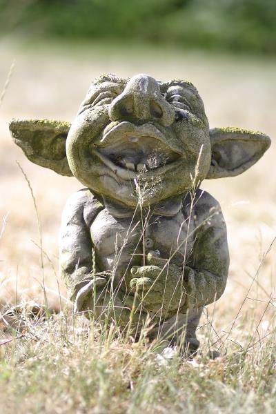 Gartenfigur Troll lachend AIKO- Steinguss - Original von Vidroflor
